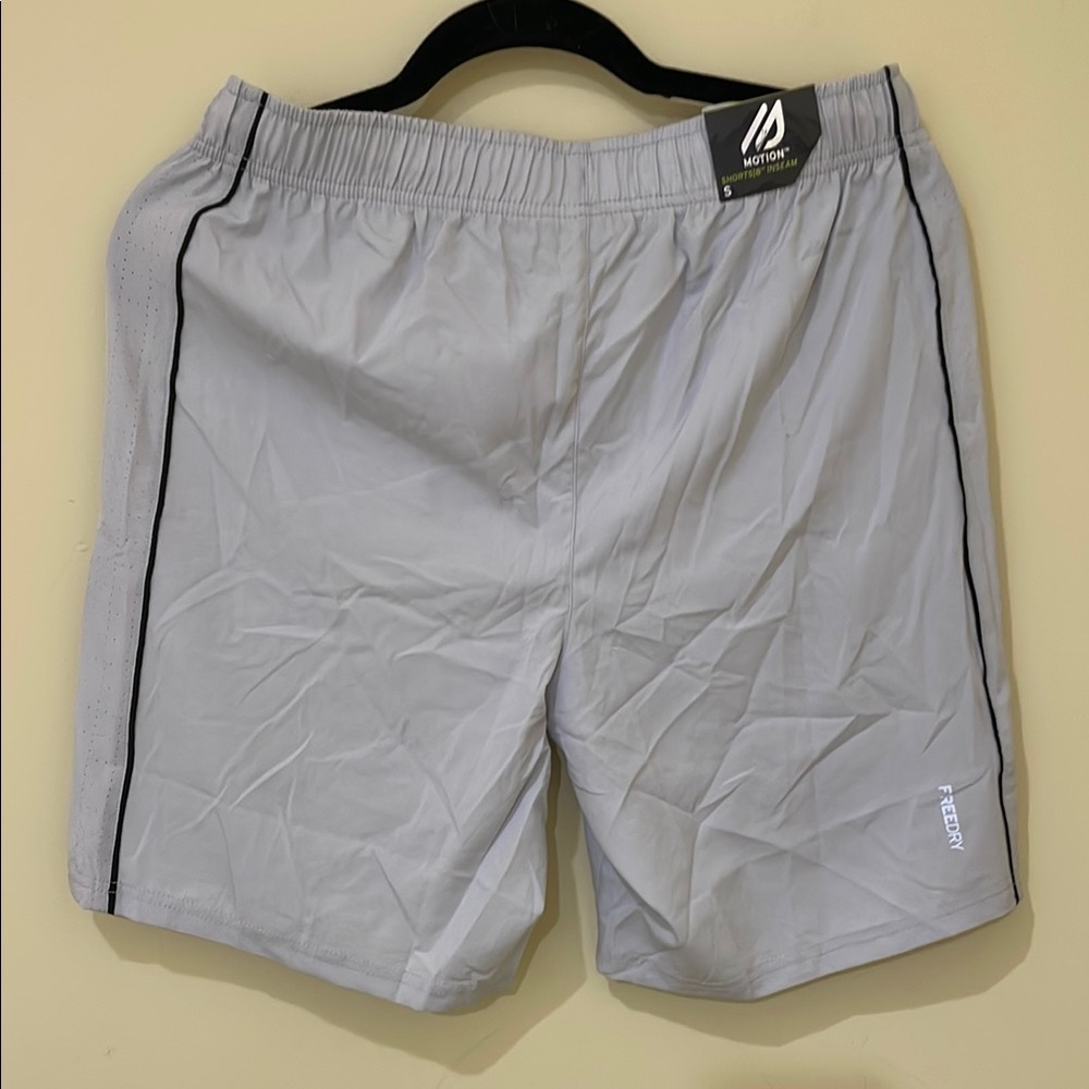 Athletic Gray Shorts with Elastic Waistband and Relaxed Fit inseam 8 inches - Picture 4 of 8